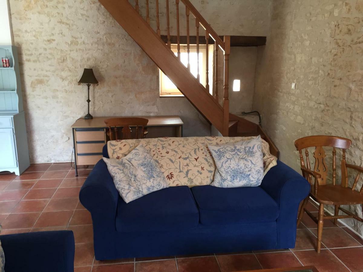 Le Gîte au Coin des Abeilles La Caillère Extérieur photo